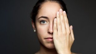 how to overcome dullness in face