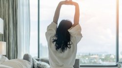 क्या है Sleep Tourism? जानें क्यों सिर्फ सोने के लिए लोग छुट्टियों पर जा रहे हैं