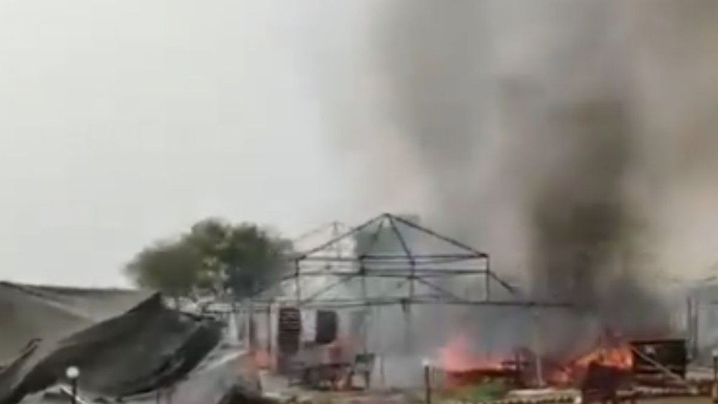 maha kumbh fire, maha kumbh news, maha kumbh