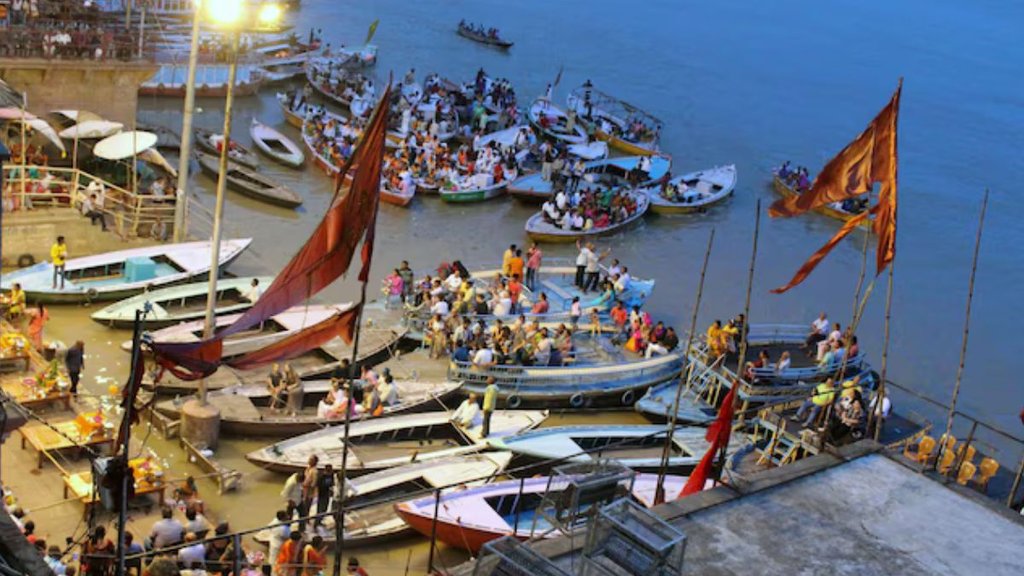 mahakumbh, mahakumbh 2025, maha kumbh 2025, paush purnima, first shahi snan, kumbh mela ghat, Sangam Ghat, prayagraj, sangam prayagraj, shahi snan dates in kumbh mela 2025