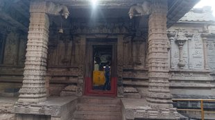 virupaksha temple| hampi temple| banana ban