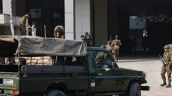 बांग्लादेश के एयरफोर्स बेस पर बदमाशों का हमला, कंट्रोल करने के लिए सेना ने संभाला मोर्चा