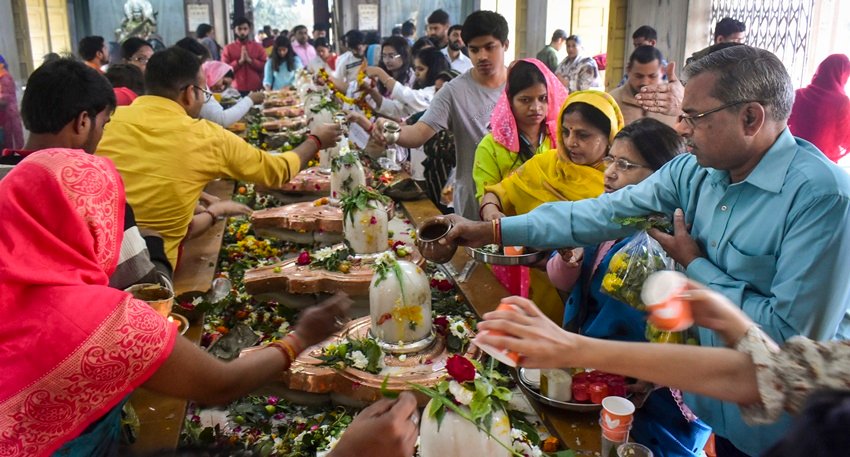 Why do offer Bel Patra on Shivalinga