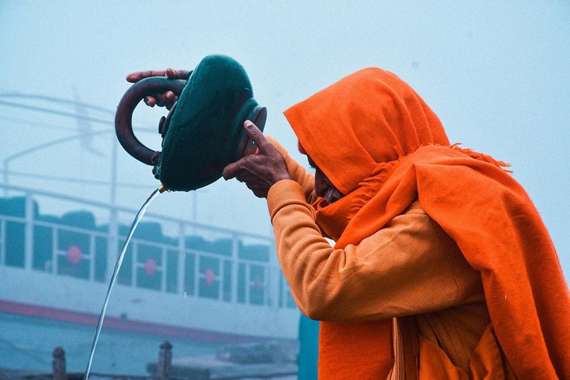 Who can't Chant Mantra