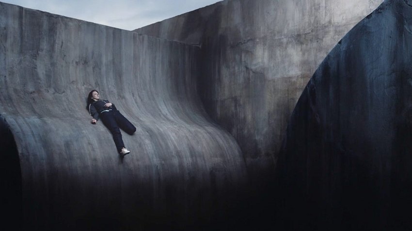 Curve (2021)