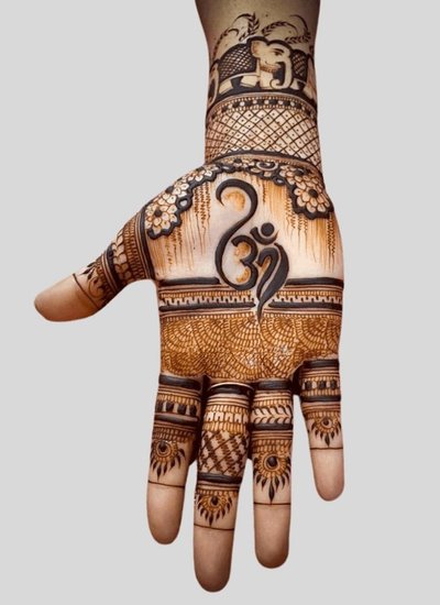 Damru mehndi pattern