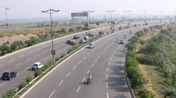 यूपी के इन एक्सप्रेस वे पर बनेंगे होटल, रिजॉर्ट और थीम पार्क, यात्रियों को मिलेंगी ये सुविधाएं