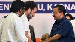 AAP ने गुजरात में लिया दिल्ली की हार का बदला? निकाय चुनावों में बिगाड़ा कांग्रेस का खेल