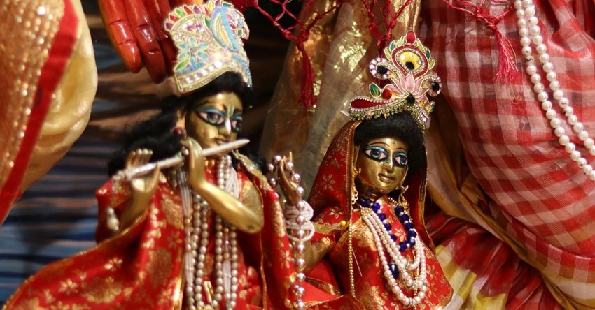 ule of Laddu Gopal Bhog for Who eats onion and garlic