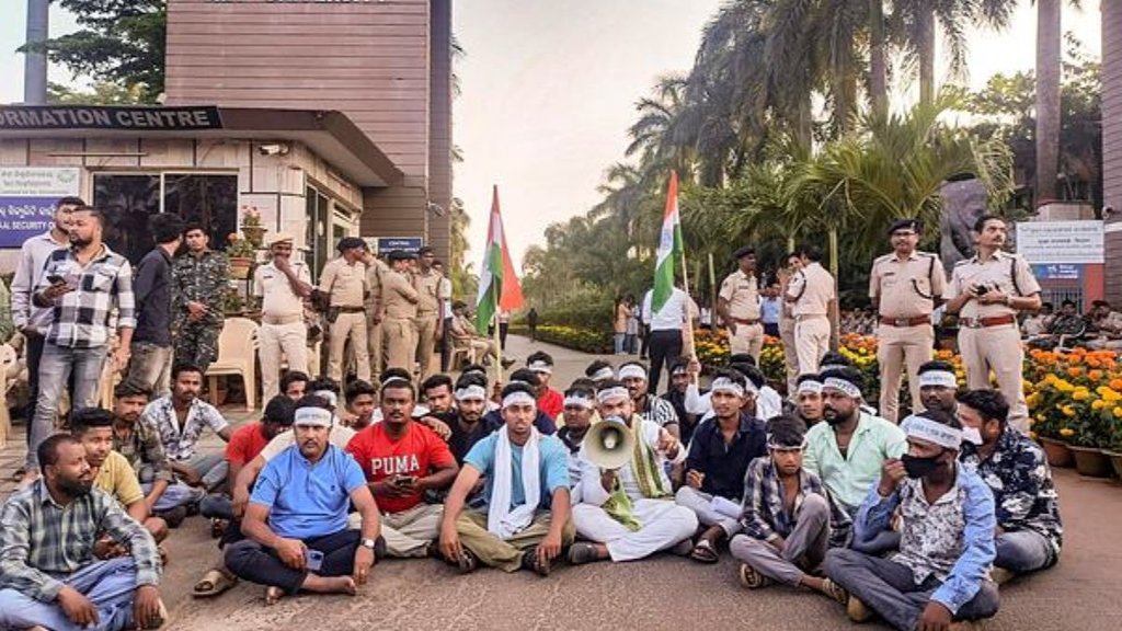 Prakriti Lamsal suicide, Nepali student death at KIIT, KIIT student protests