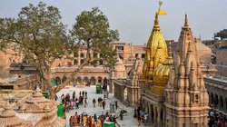शिवरात्रि को लेकर वाराणसी प्रशासन ने बनाया मास्टर प्लान, काशी विश्वनाथ में VVIP दर्शन पर लगी रोक