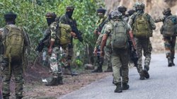 जम्मू-कश्मीर में आतंकी हमला, पूर्व सैनिक की गोली मारकर हत्या; पत्नी और बेटी घायल