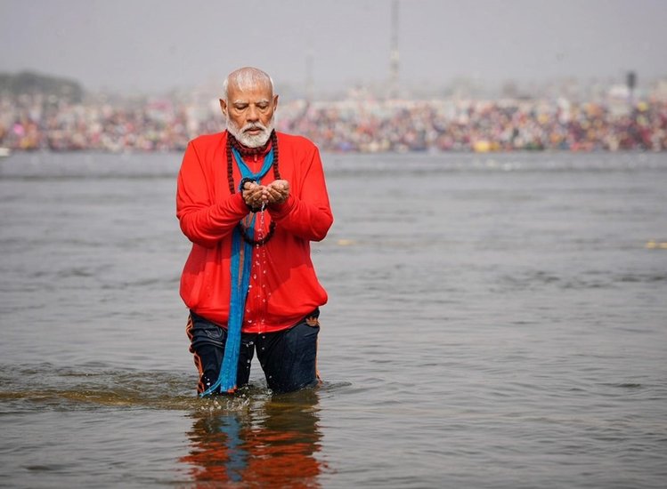 Kumar Vishwas told why it is impossible to defeat Narendra Modi