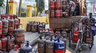 LPG, LPG Gas Cylinders, LPG Price Cut, LPG Commercial Cylinder Price