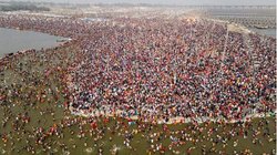 जनसत्ता सरोकार: सम-सामयिक- महाकुंभ में गूंज रही है शंख और मंत्रों की ध्वनि, आम बनाम खास