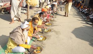 Mahakumbh Kadhi-Pakora Bhoj Belief