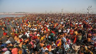 Mahakumbh, Devotees