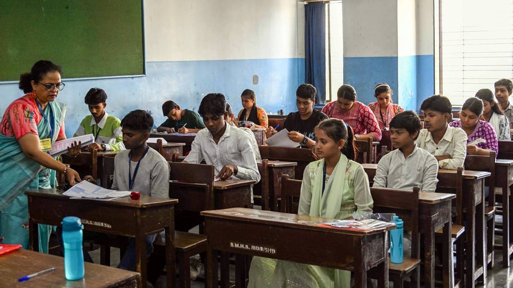 maharashtra ssc exam, maharashtra board exam, maharashtra 10th board exam, paper leak in maharashtra
