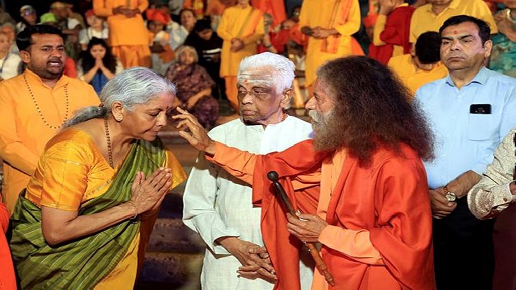 Famous Personalities Mahakumbh, Mahashivratri Snan 2025, Nepal Former Prime Minister Mahakumbh