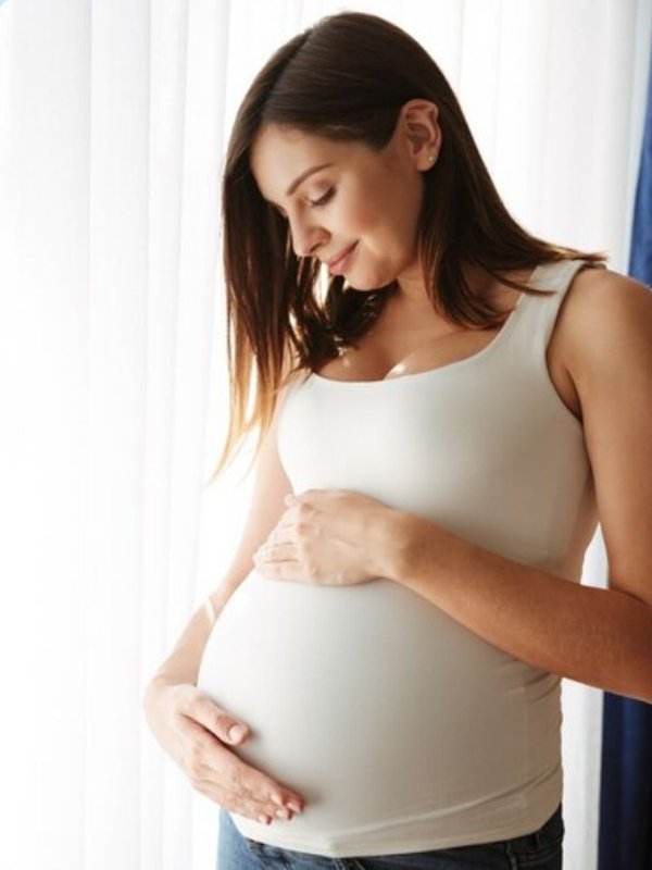 coconut water during pregnancy,benefits of coconut water in pregnancy,pregnancy health tips,hydration during pregnancy