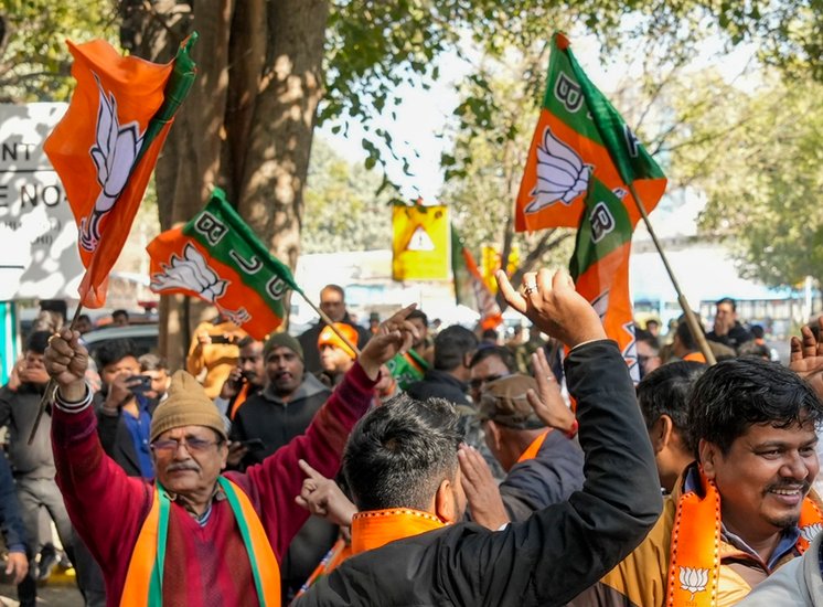 Manish Sisodia defeated in Jangpura