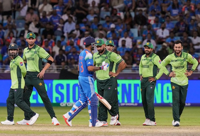Pakistan Cricket Team on Bangladesh