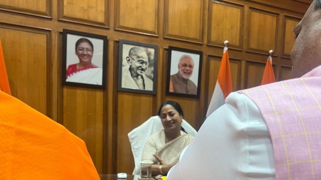 Delhi CM Rekha Gupta Office, Delhi CM Office Photo, Delhi CM News