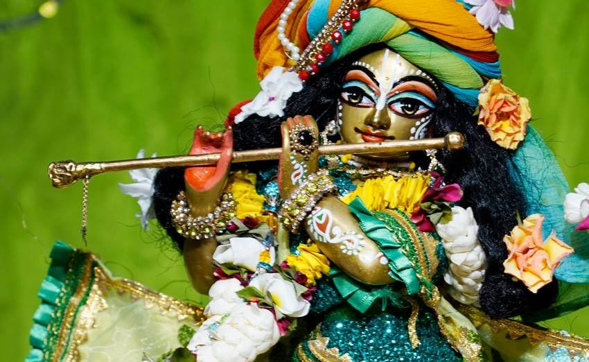 Rules of Keeping Laddu Gopal at home