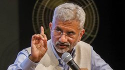 डोनाल्ड ट्रंप और PM मोदी की कैसी रही मुलाकात? एस जयशंकर ने वैश्विक नेताओं से तुलना पर दिया बड़ा बयान