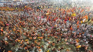 Maha Kumbh 2025, Prayagraj Sangam bath