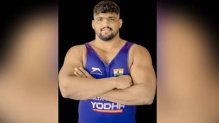Wrestling, Shivraj Rakshe, Shivraj Rakshe attacks referee, Prithviraj Mohol, Indian wrester Shivraj Rakshe