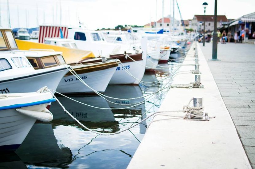 Light Boat import in world