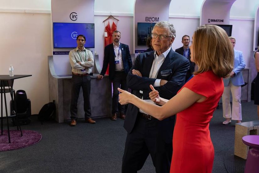 Who is Bill Gates Girlfriend