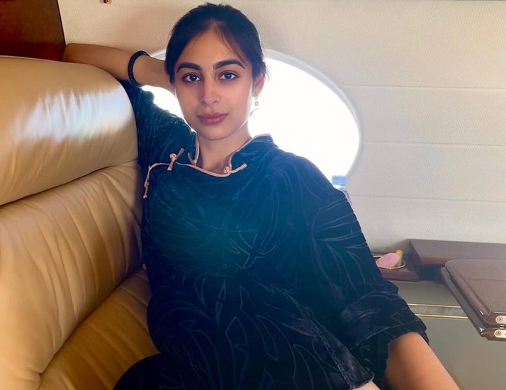 Who is billionaire's daughter Vasundhara Oswal