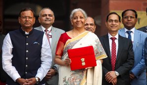 Who's gifted saree did Nirmala Sitharaman wear