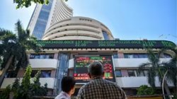 Budget 2025 Share Market Impact: बजट पेश होने के बाद शेयर मार्केट में नहीं दिखा उत्साह, जानें टॉप स्टॉक्स ने किया कैसा परफॉर्म