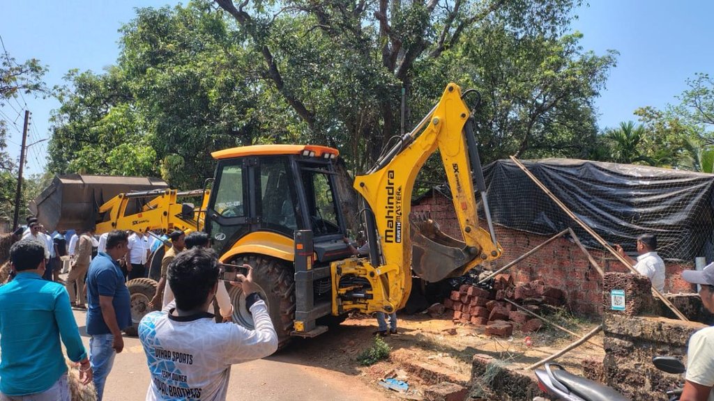 bulldozer| india pak| maharashtra