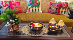 सेंटर टेबल कैसे डेकोरेट करें? ट्राई करें ये कुछ क्रिएटिव Table Decoration Ideas