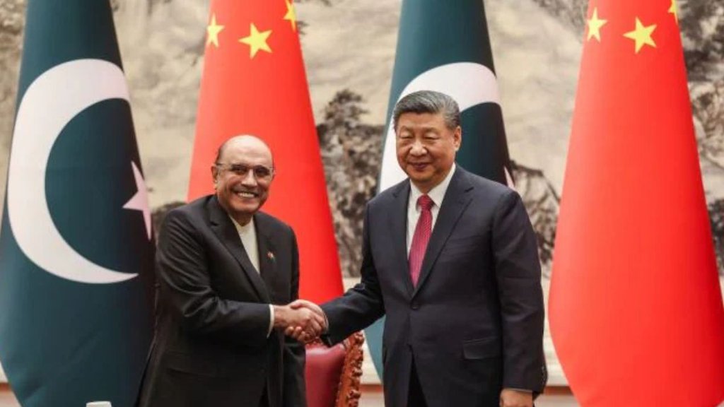 आसिफ अली जरदारी और शी जिनपिंग (Source- AP)