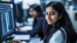 क्लाउड कंप्यूटिंग कोर्स की तेजी से बढ़ रही डिमांड, इस साल देश में 20 लाख से ज्यादा एक्सपर्ट्स की जरुरत; जानें करियर-पढ़ाई और सैलरी के बारे में सब कुछ