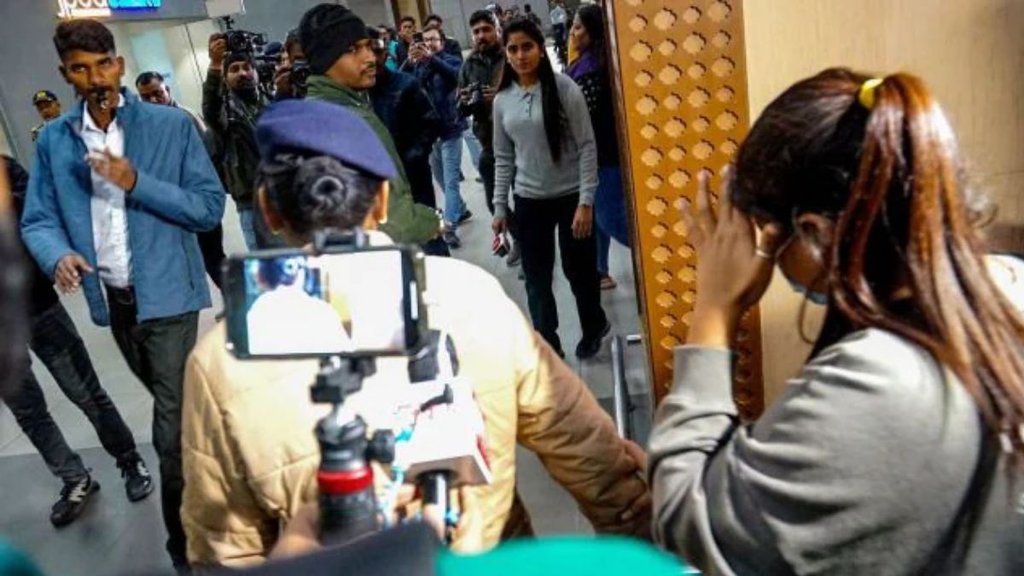 us illegal immigration, gujarat police, indians deport