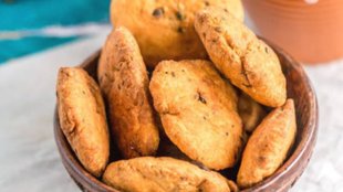 methi mathri recipe