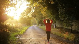 20 mint moving meditation benefits