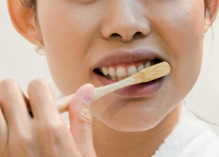 oil pulling for bad breath