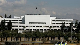 pakistani parliament passes resolution, plebiscite in kashmir,