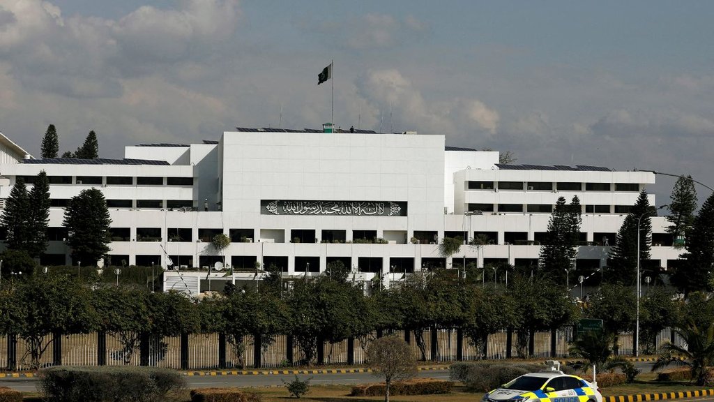 pakistani parliament passes resolution, plebiscite in kashmir,