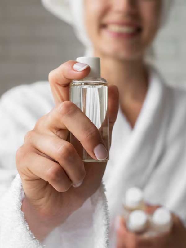 How to Make Perfume Last Longer । Does perfume last longer on clothes or skin