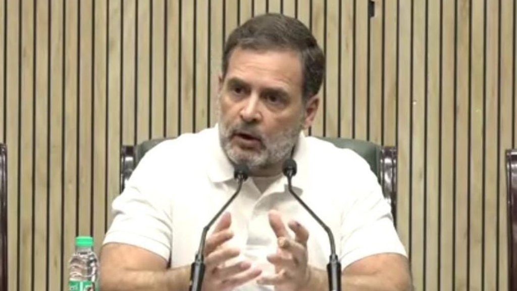 rahul gandhi | sanjay raut | maharashtra |