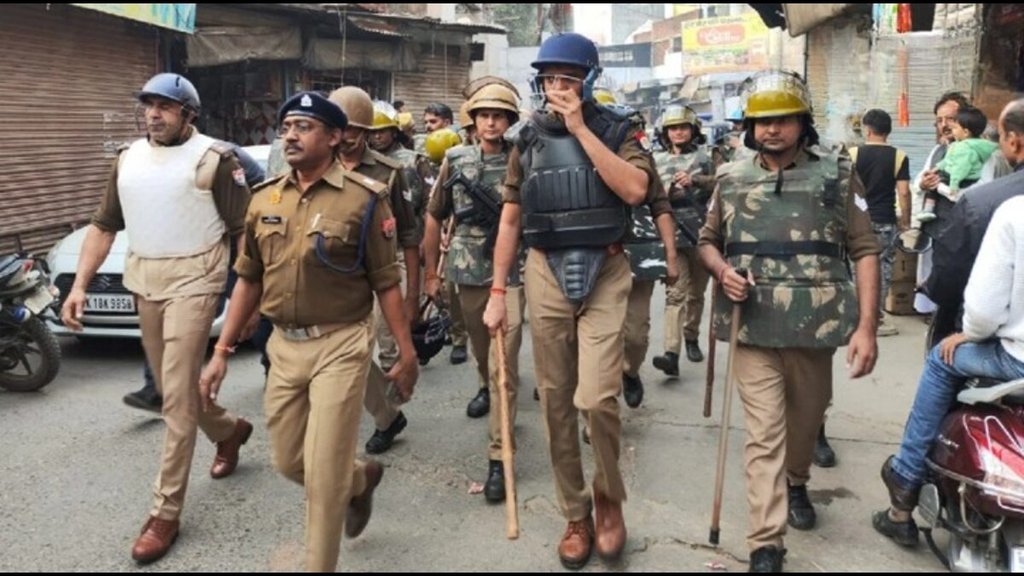 sambhal violence | up police |