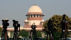 LG वीके सक्सेना के खिलाफ सुप्रीम कोर्ट में दायर मामलों का अब क्या होगा? आइए जानते हैं कुछ प्रमुख केस